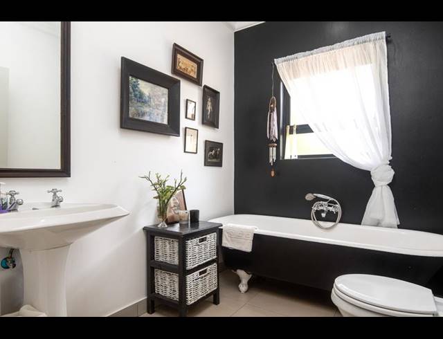 3 BEDROOM HOUSE FOR SALE IN ZINI RIVER ESTATE